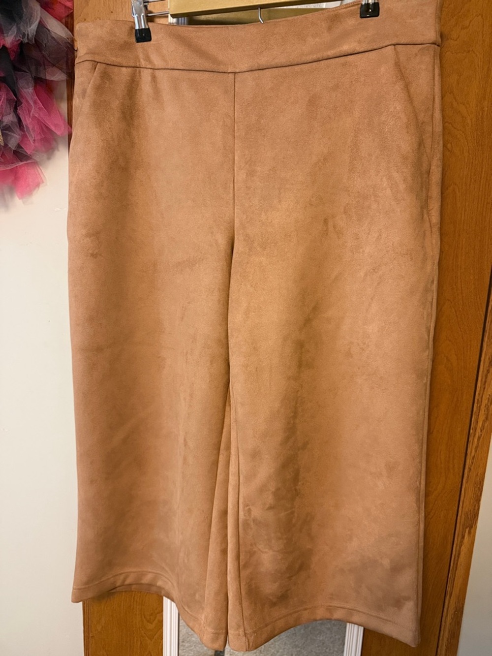 DKNY Faux Suede Wide-Leg Cropped Pants - Tan (Gauchos)